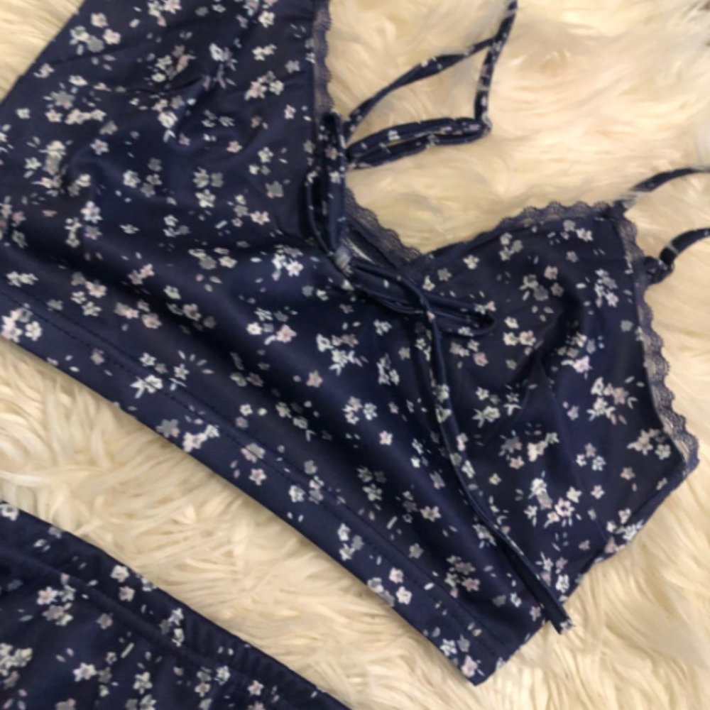 Blue Floral Two Piece Set - Picture 2 of 3